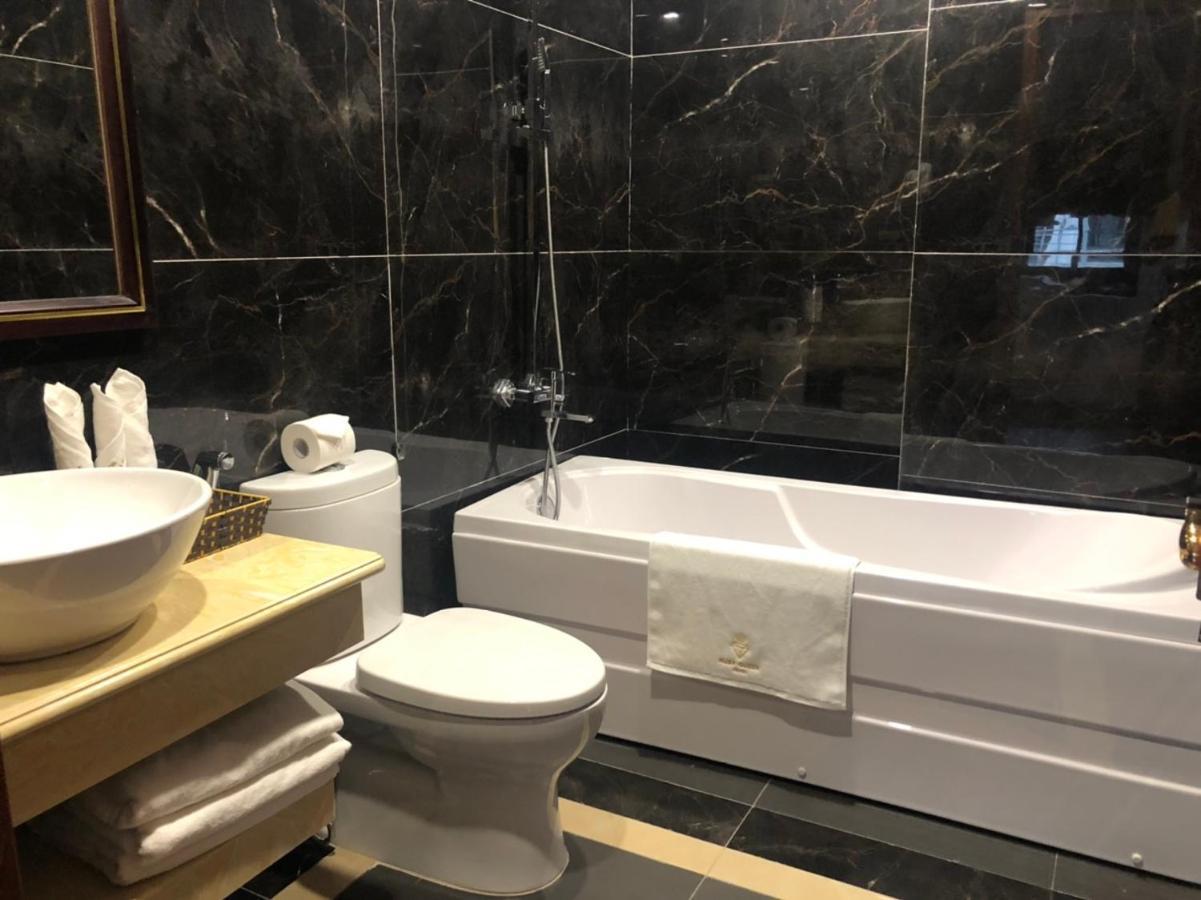 Rubyqueen Halong Hotel Ha Long Exteriör bild