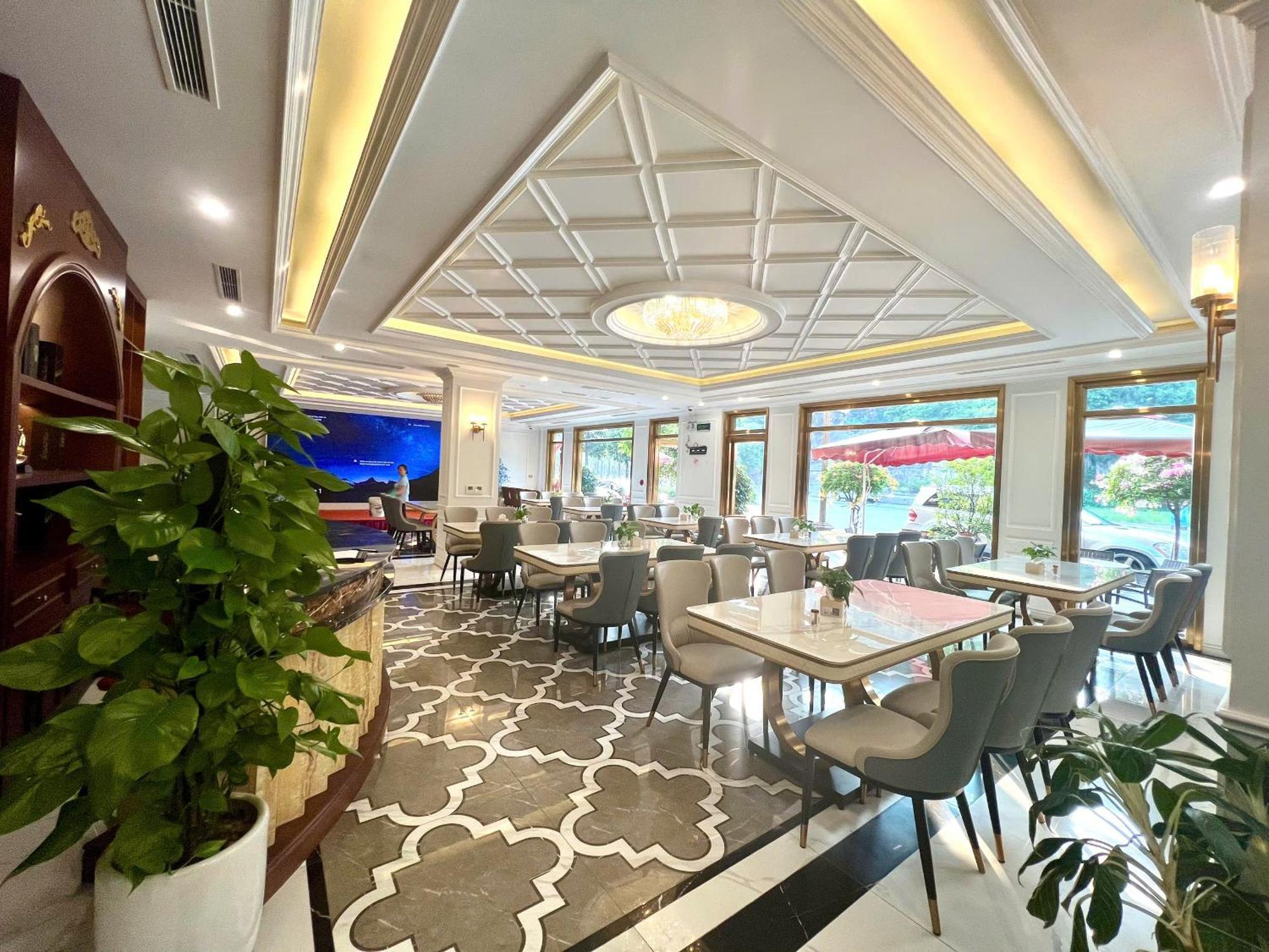 Rubyqueen Halong Hotel Ha Long Exteriör bild